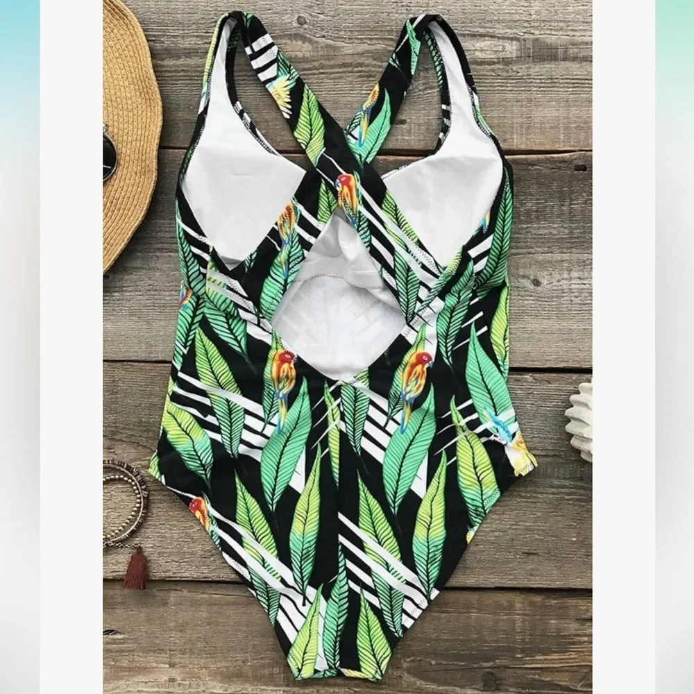 Cupshe color lounging design